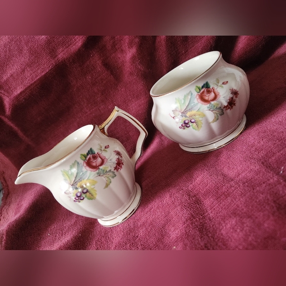 Sadler England Cream & Sugar Bowl Set - Picture 4 of 12